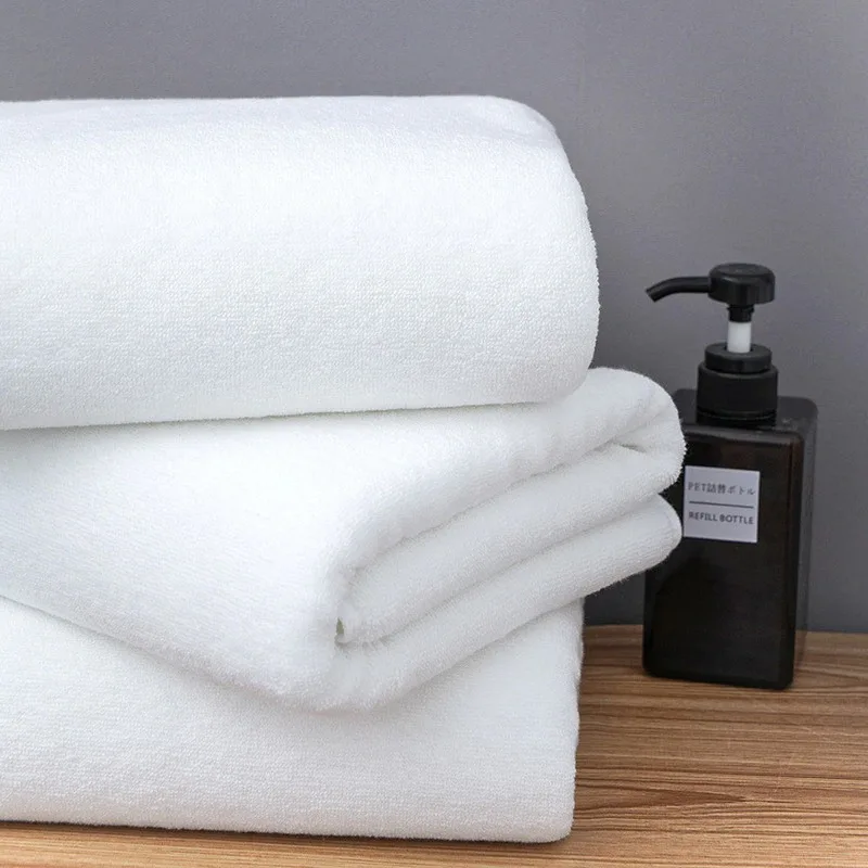 China Wholesale White 5-star Highly Absorbent Thick Hotel Bath Towel 100% Cotton 90*180 Cm