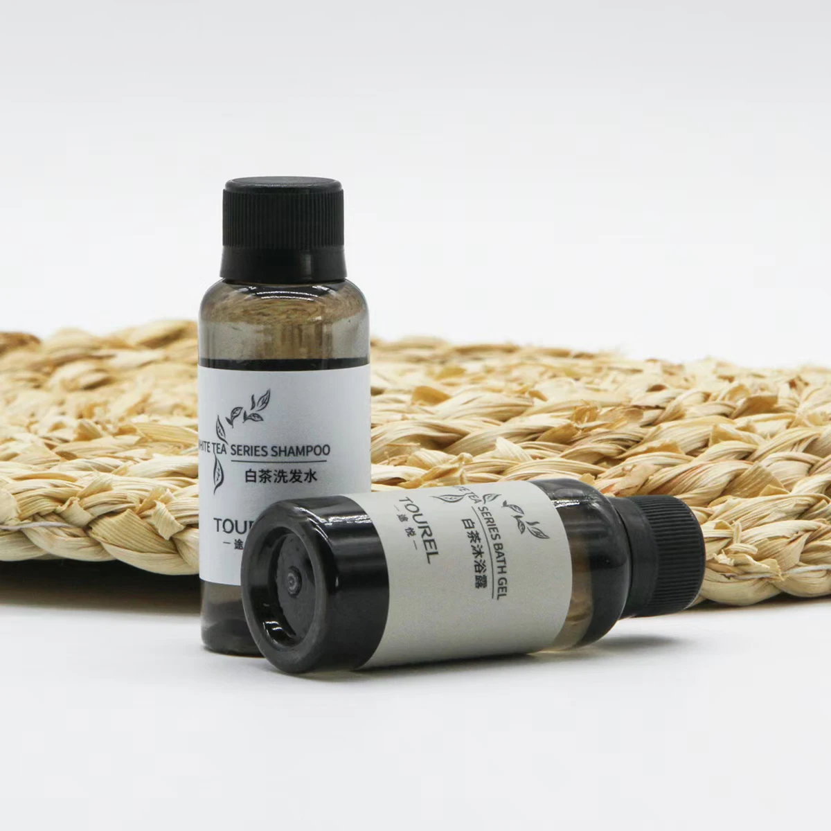 Flacon de 30 g de mini shampoing et après-shampoing pour salle de bain d'hôtel, lotion pour le corps et gel douche pour hôtels et spas