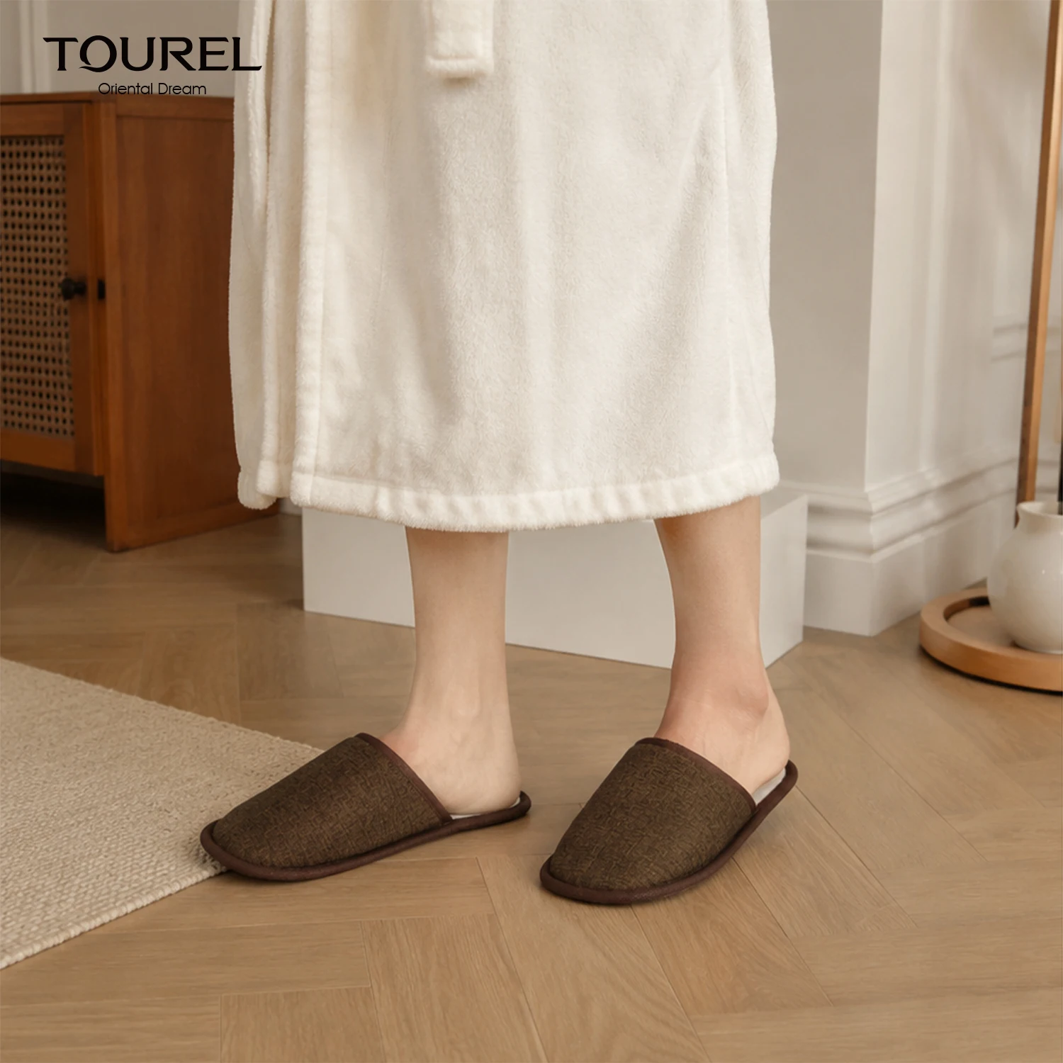 Chaussons jetables en lin pour clients d'hôtel avec logo personnalisé, semelle EVA antidérapante, chaussons de spa pour maison d'hôtes et chambre