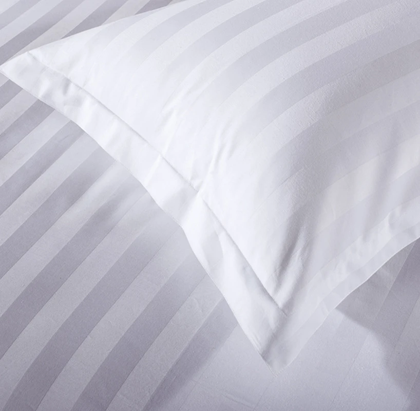 Feuille de collection en gros de fournitures de luxe, couette chinoise unie en coton égyptien 100 % pour hôtel à Dubaï, ensemble de couvre-lit personnalisé