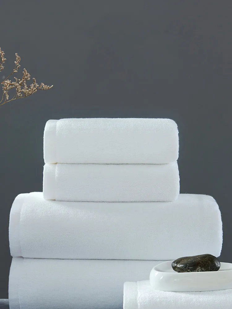 Ensemble de serviettes de bain d'hôtel 100 % coton 70x140 cm, cadeau populaire à motif brodé - Draps décoratifs gris Inde en lin de haute qualité